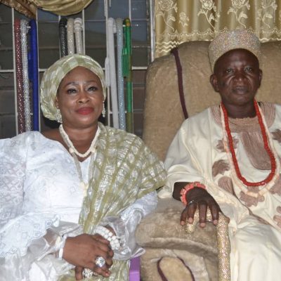 Oba Oloyere of Oyere with YeyeAsa of lyanfoworogi