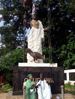 Yeyeasa and Olori gbogbo Isoro ile-ife.